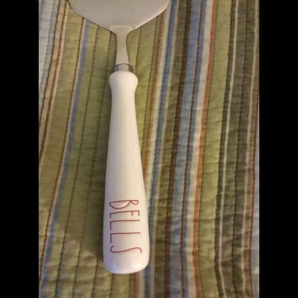 Rae Dunn pie spatula “Bells” - Picture 2 of 2